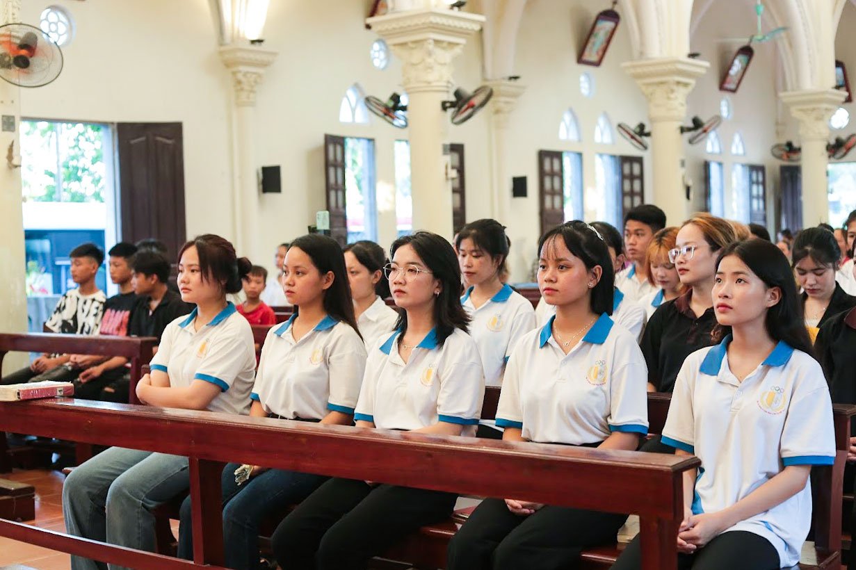 Giới trẻ Giáo xứ Gò Mu mừng lễ thánh Gia-cô-bê quan thầy